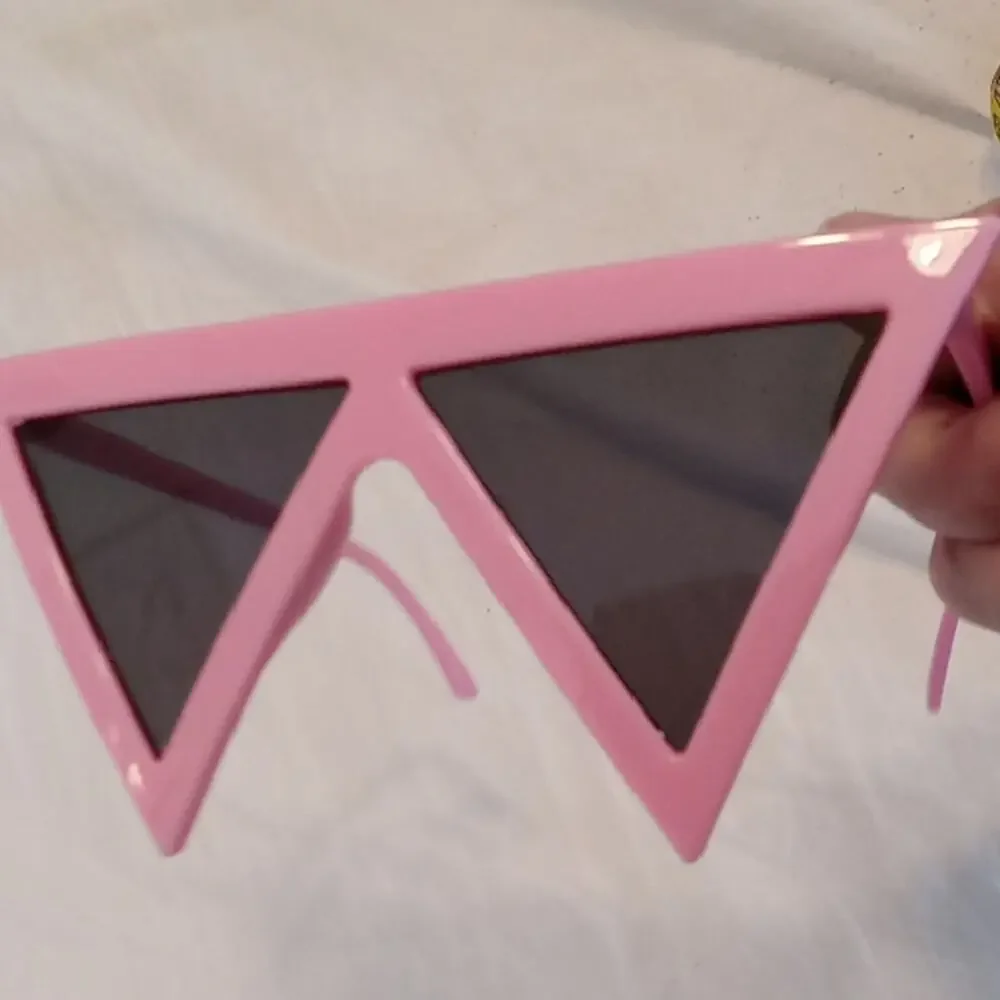 Trendy Pink Geometric Sunglasses